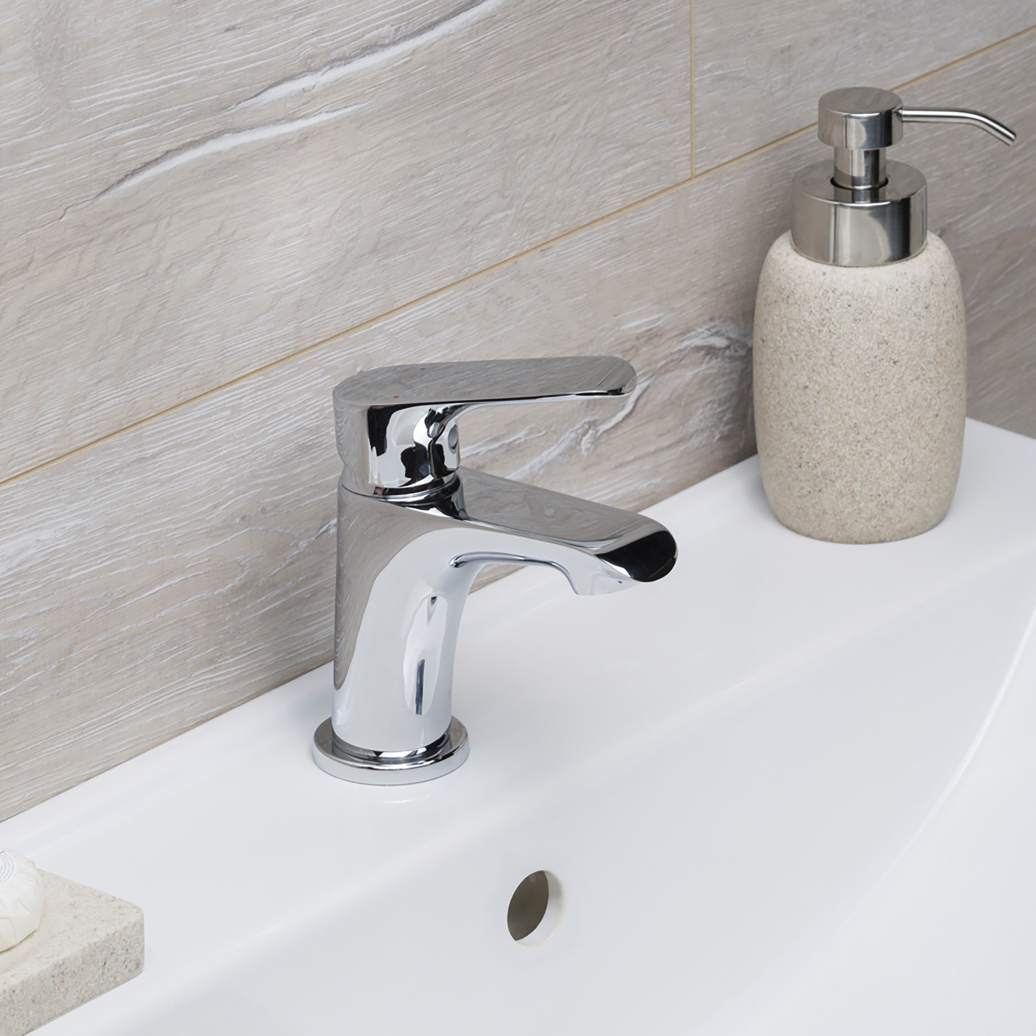 Смеситель для умывальника DEVIDA коллекция GEMMA  DVS1443-15 *1/10