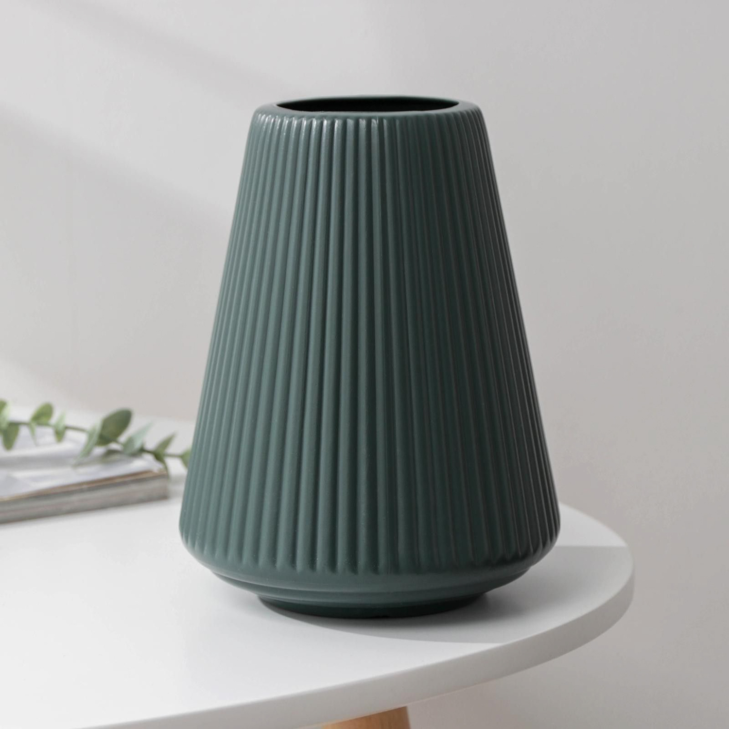 Ваза для цветов 13х17,5 см, цвет МИКС   6907075