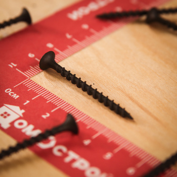 Саморезы по дереву BROZEX ВЕДРО 3,5*45 крупная резьба (500шт) *6 Саморезы по дереву BROZEX ВЕДРО 3,5*45 крупная резьба (500шт) *6